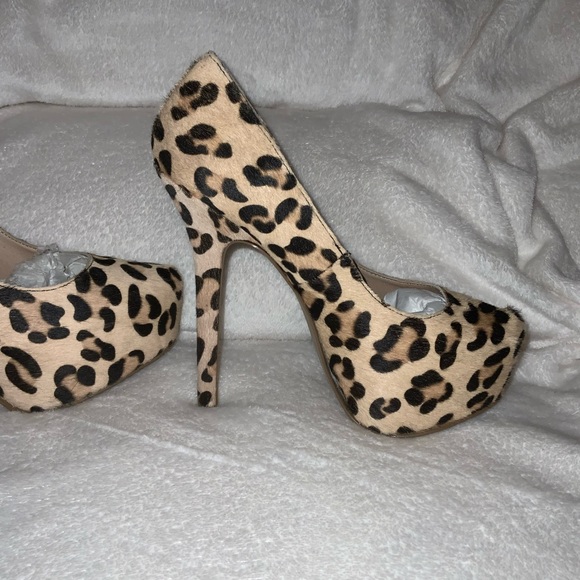 STEVE MADDEN Leopard Print ULTRA-HIGH Heels-GORGEOUS! - Picture 3 of 14
